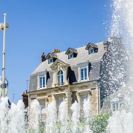 Olive - 4 Bdr - Garden - Centre Semesterbostad *