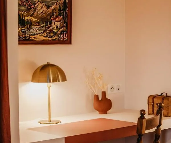 Olive - 4 Bdr - Garden - Centre *